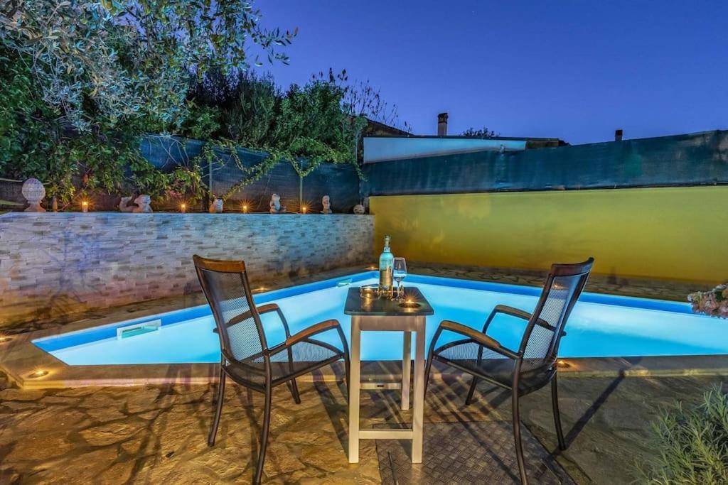 Istriensonne 0179 - Villa Romantika Mit Pool Ližnjan エクステリア 写真