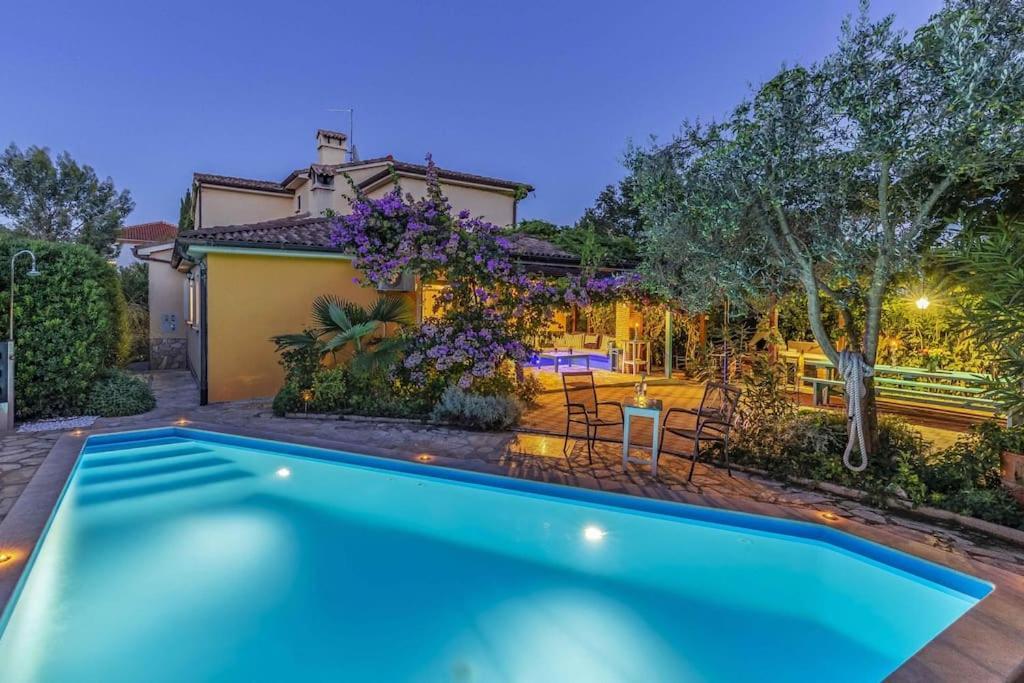 Istriensonne 0179 - Villa Romantika Mit Pool Ližnjan エクステリア 写真