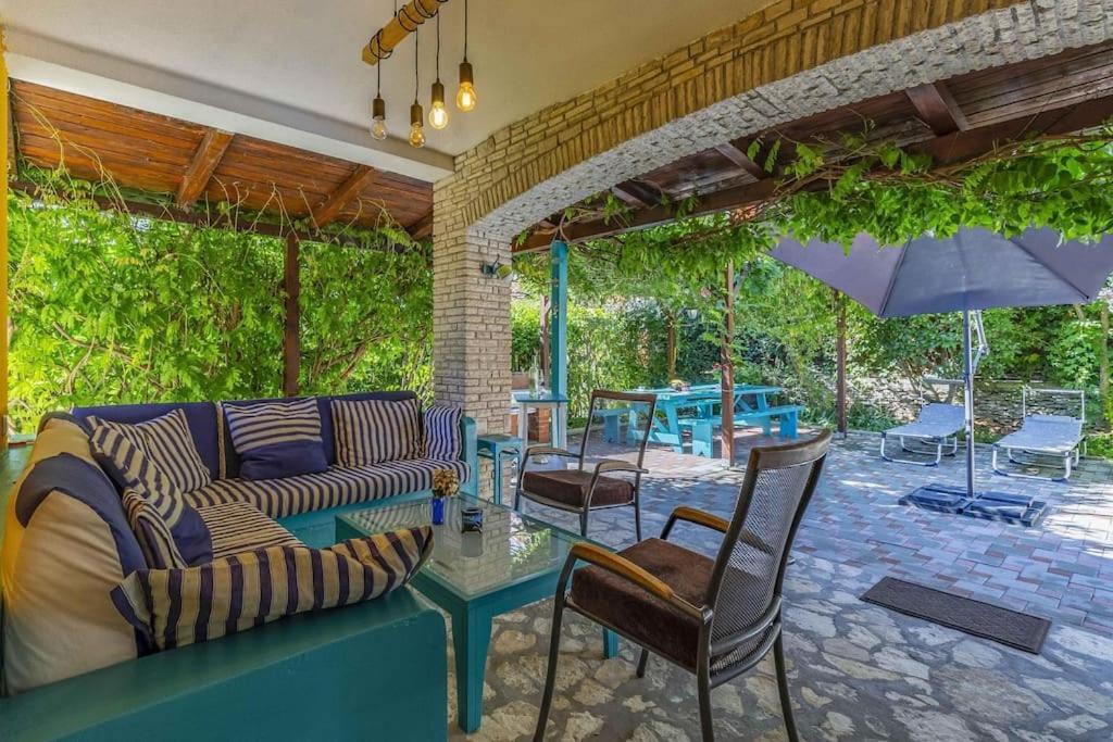 Istriensonne 0179 - Villa Romantika Mit Pool Ližnjan エクステリア 写真